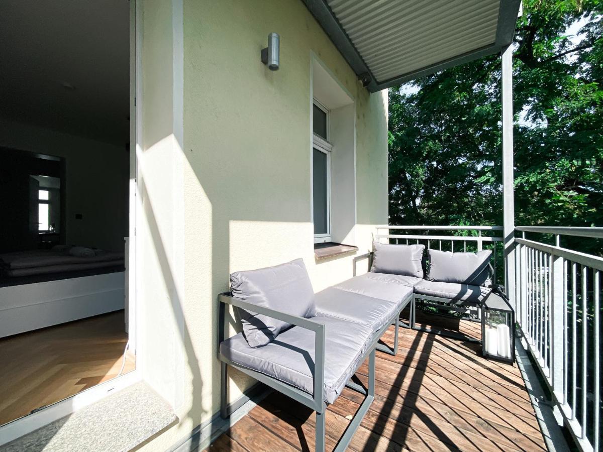 Zentrale Mit Parkplatz, 2 Schlafzimmern, Kueche, Waschmaschine & Balkon Апартаменты Лейпциг